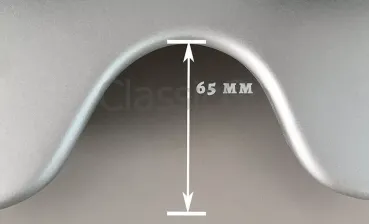 Ausschnitt für die Auspuffendrohre wie beim Original