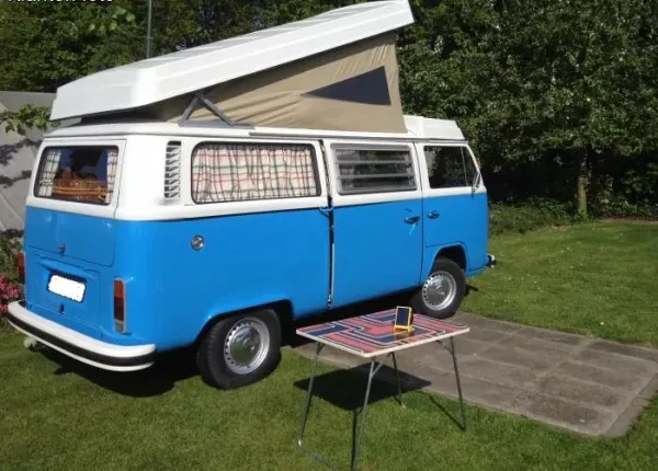 Montagebeispiel am VW Bus T2