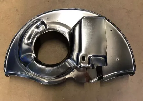 m.Ölkühlergehäuse - ohne Heizungsanschluss