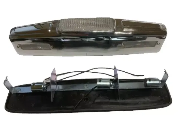 Mehrteilig mit Unterlage